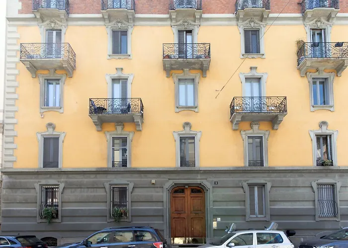 Porta Venezia- Design Apartment, 2-Bedrooms, Netflix, Wifi